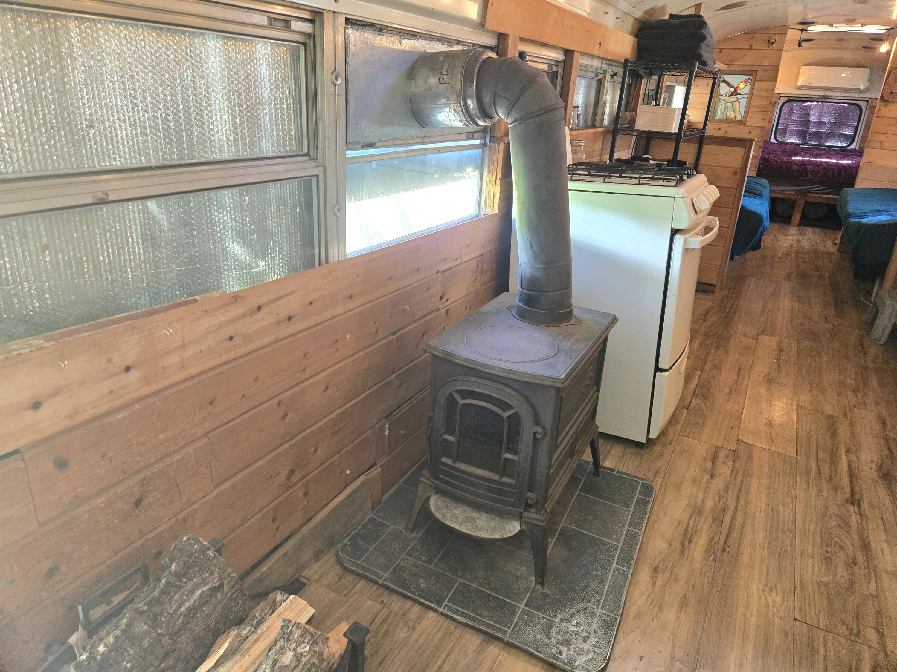12726 Water Gap Road Williams, OR 97544 - Photo 22 of 47