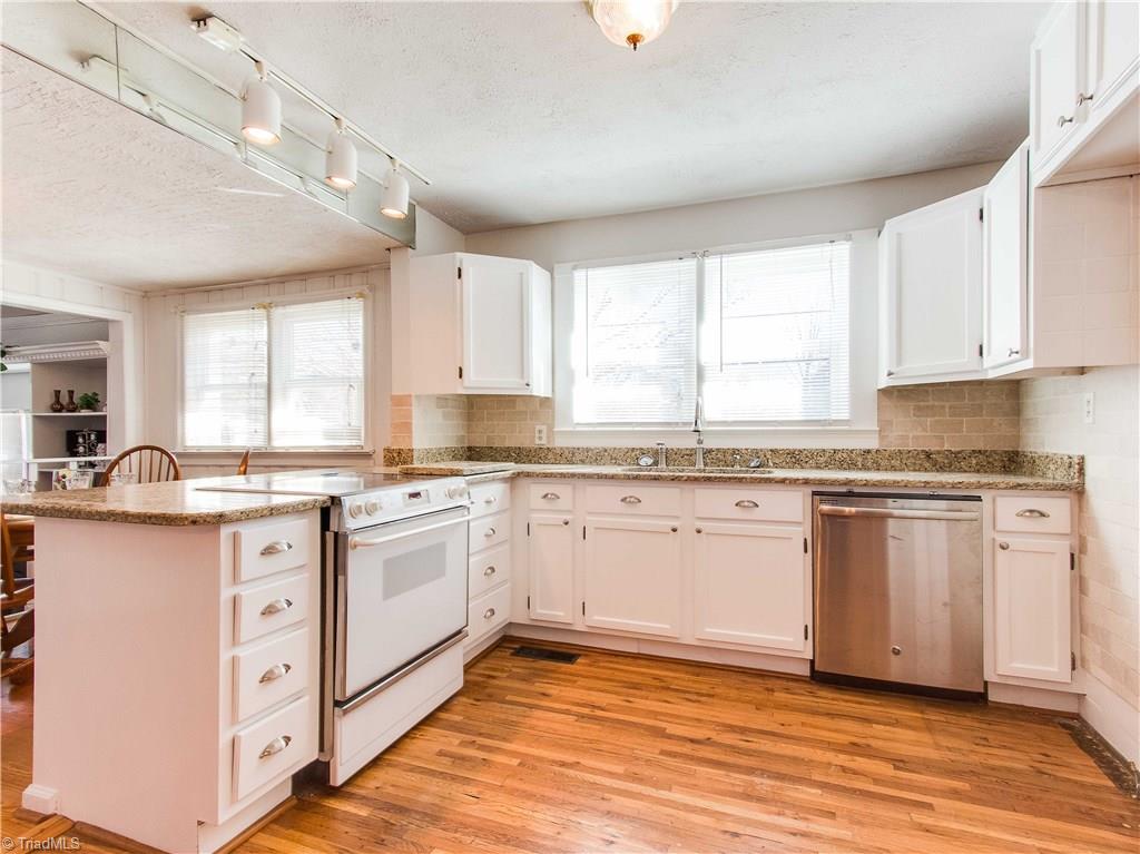 2215 Polo Road Winston-Salem, NC 27106 - Photo 2 of 29 Gallery Image 2
