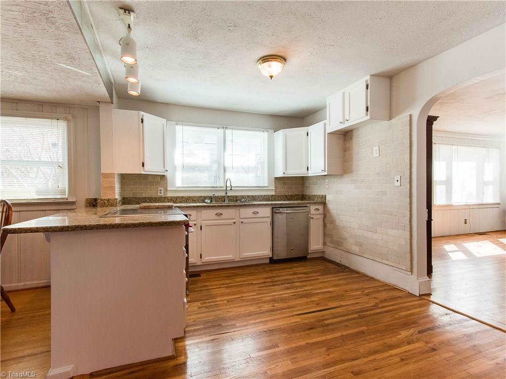 2215 Polo Road Winston-Salem, NC 27106 - Photo 5 of 29 Gallery Image 5
