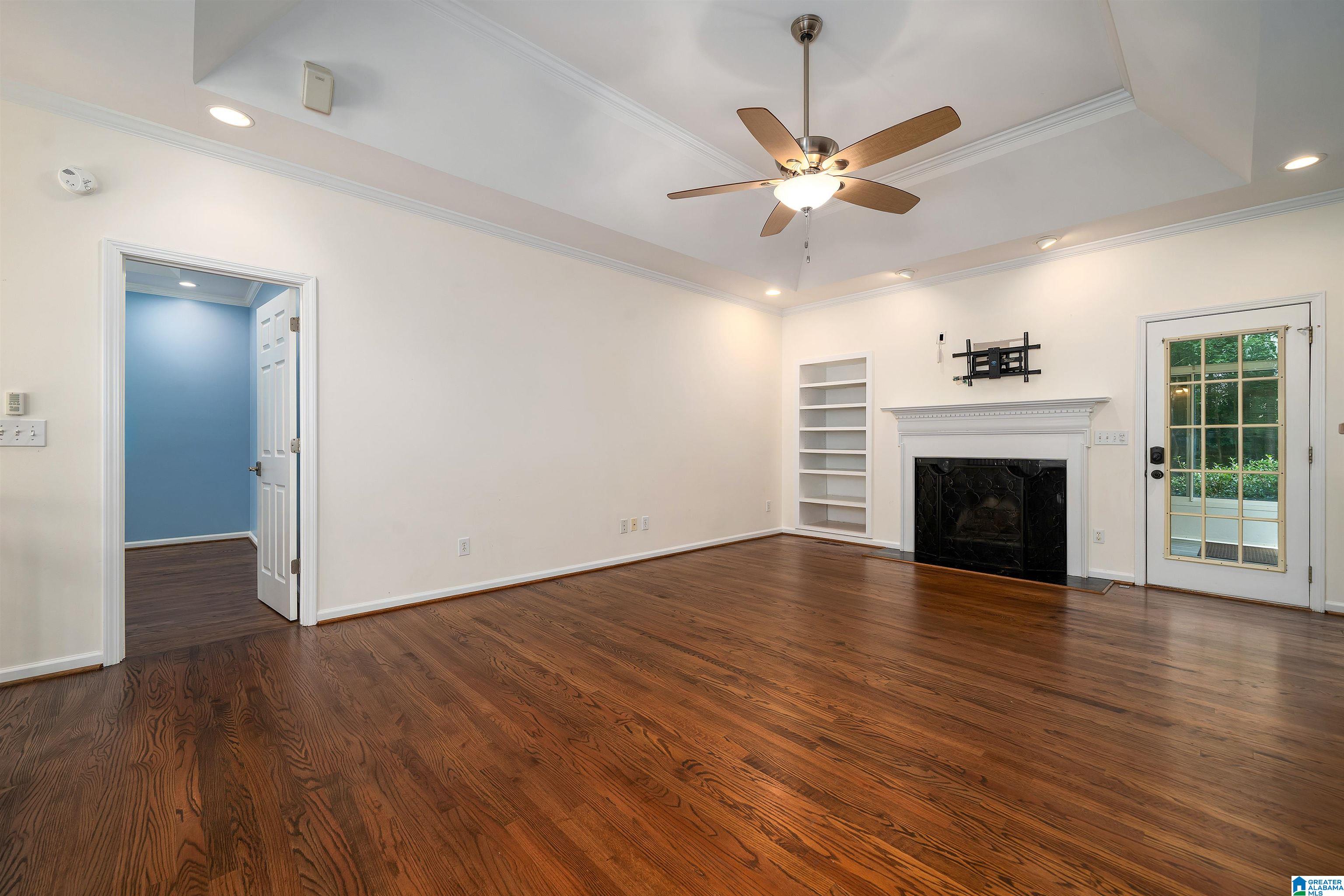 400 Lane Park Trail Alabaster, AL 35114 - Photo 6 of 31