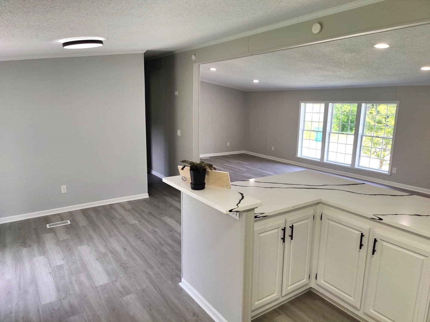 2464 East 29th Road, Unit 113 Seneca, IL 61360 - Photo 18 of 37