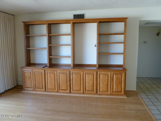 923 South Pantano Road Tucson, AZ 85710 - Photo 9 of 16 Gallery Image 9