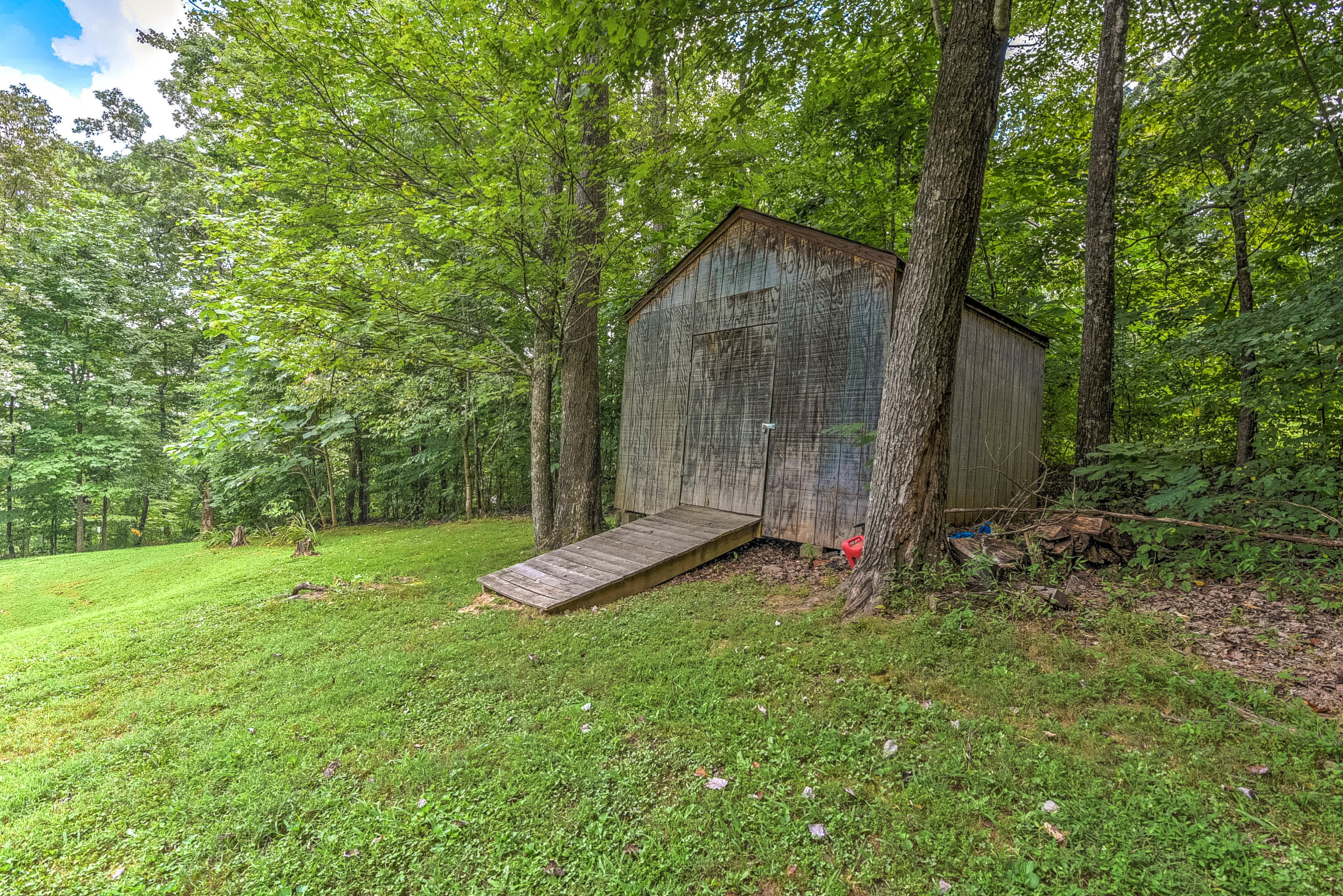 127 Gladwood Road Clinton, TN 37716 - Photo 22 of 24 24