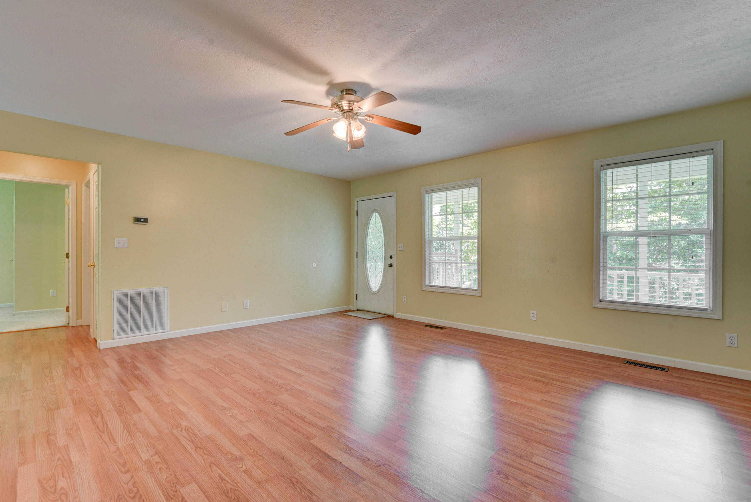 127 Gladwood Road Clinton, TN 37716 - Photo 8 of 24 8