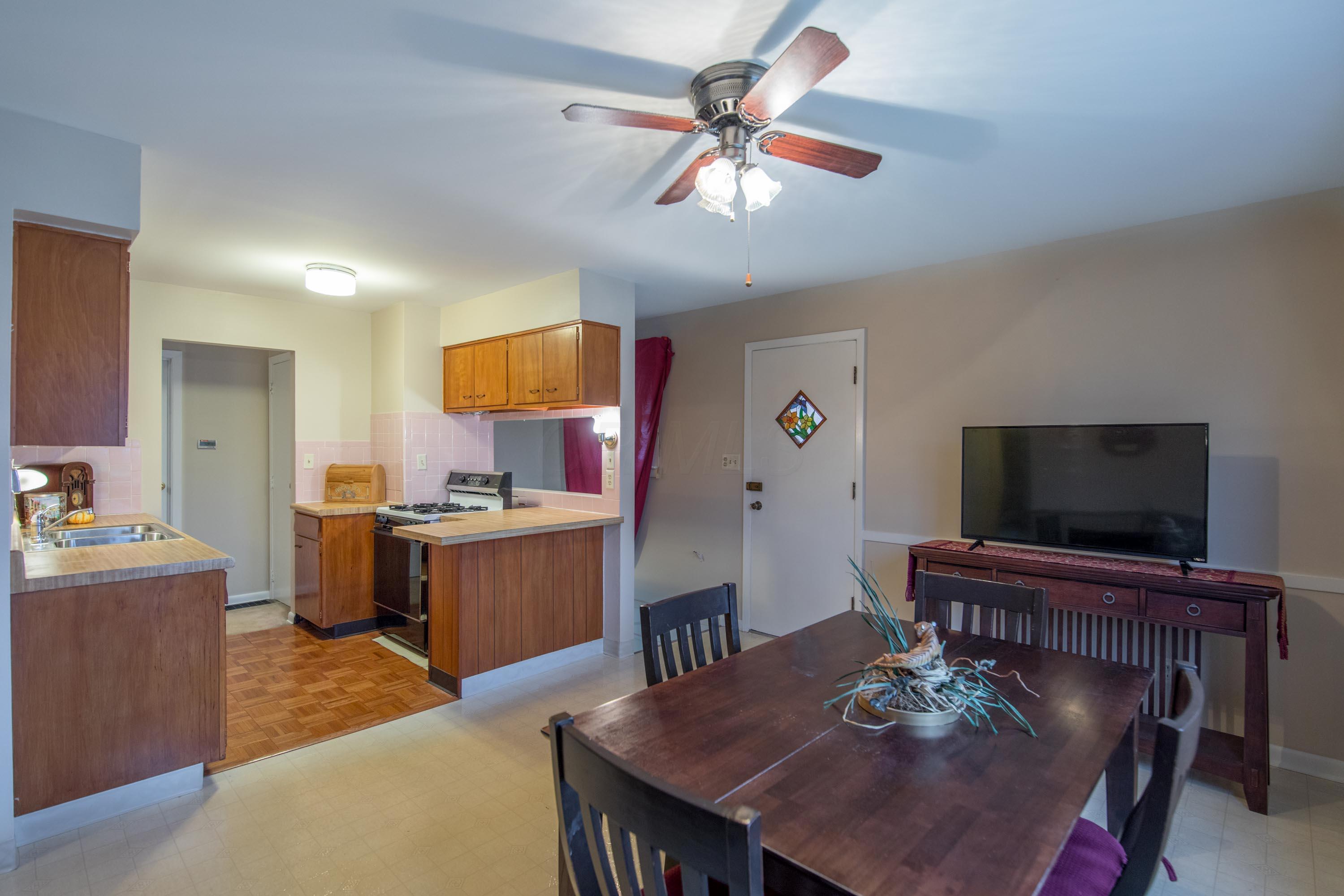 1322 Erickson Road Columbus, OH 43227 - Photo 9 of 20 Gallery Image 9