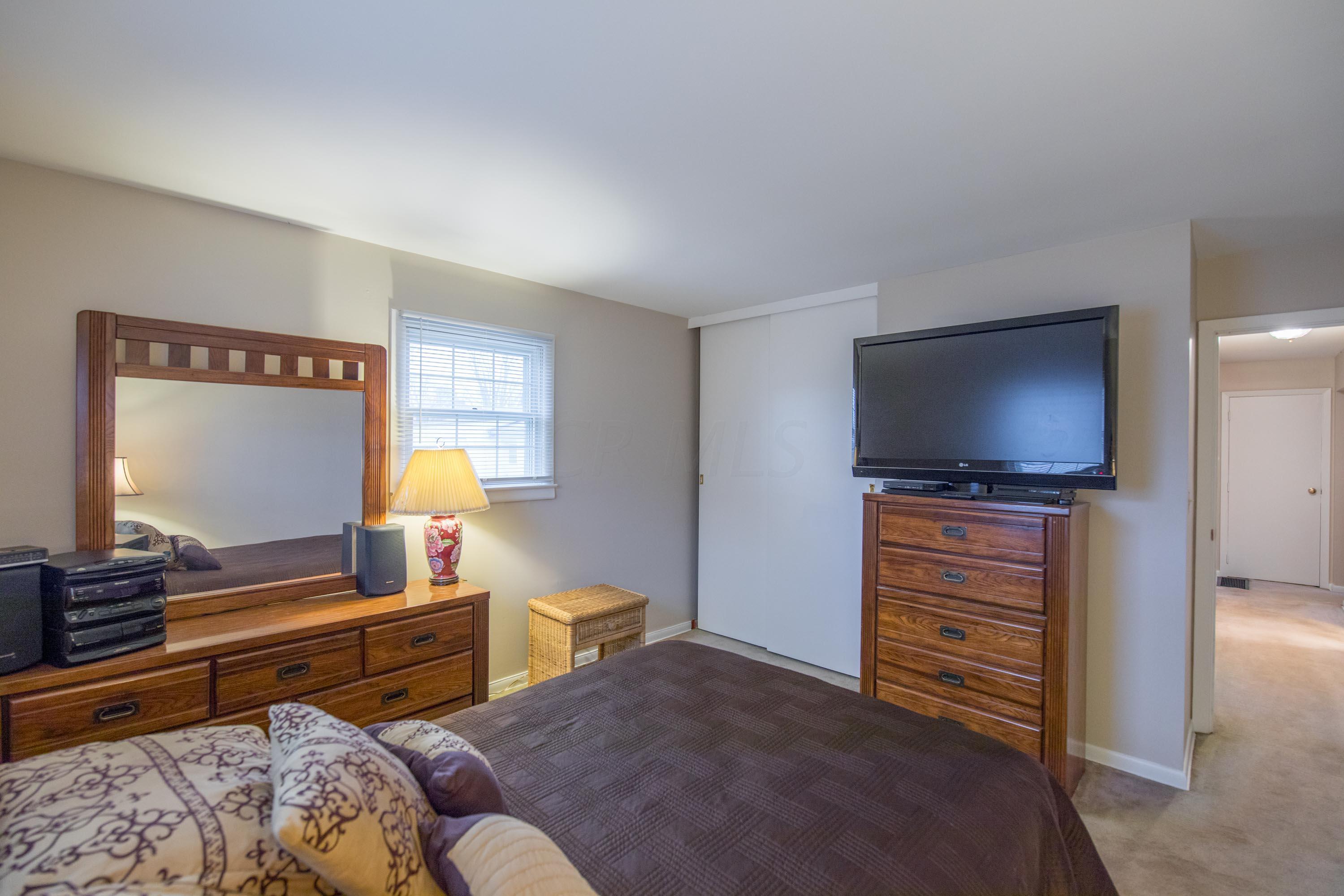 1322 Erickson Road Columbus, OH 43227 - Photo 10 of 20 Gallery Image 10