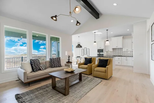 $687,852 | 4211 West 158th Terrace, Overland Park, KS 66224