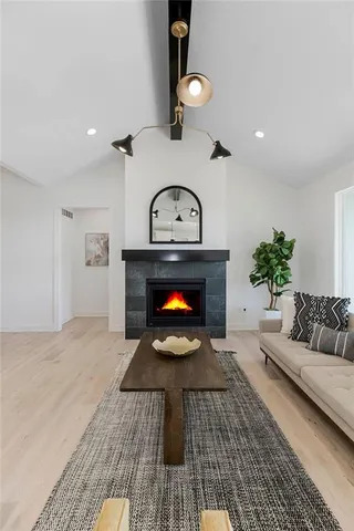 $687,852 | 4211 West 158th Terrace, Overland Park, KS 66224