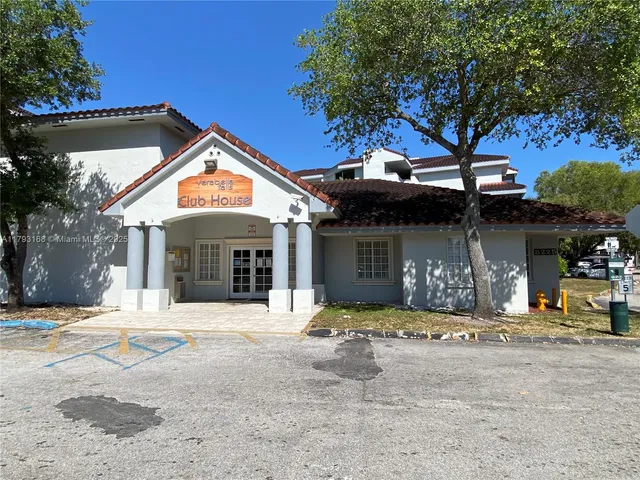 $300,000 | 8305 Southwest 152nd Avenue, Unit A411, Miami, FL 33193