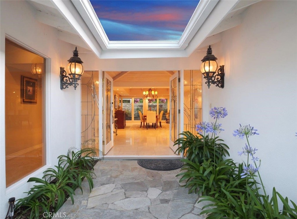 14 Georgeff Road Rolling Hills, CA 90274 - Photo 9 of 71 Entrance