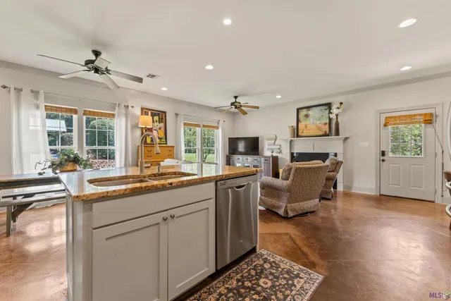 $899,000 | 7953 Pipes Lane, Ethel, LA 70730