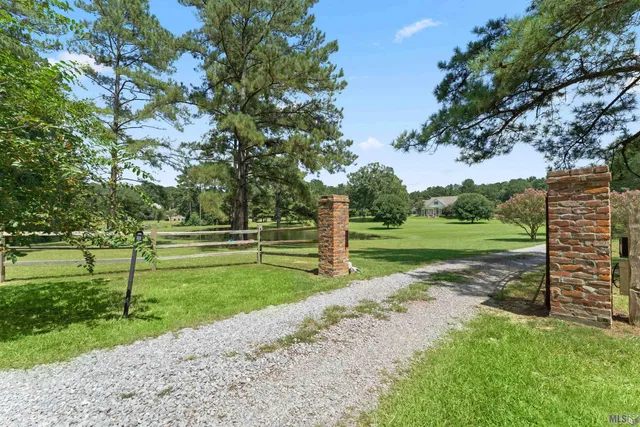 $899,000 | 7953 Pipes Lane, Ethel, LA 70730