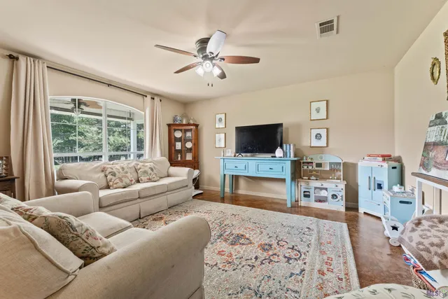 $899,000 | 7953 Pipes Lane, Ethel, LA 70730