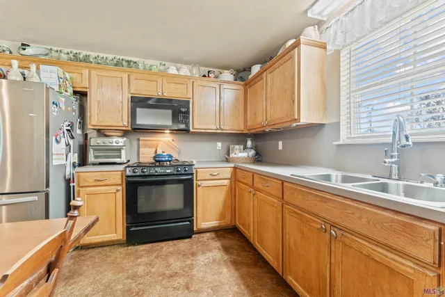 $899,000 | 7953 Pipes Lane, Ethel, LA 70730