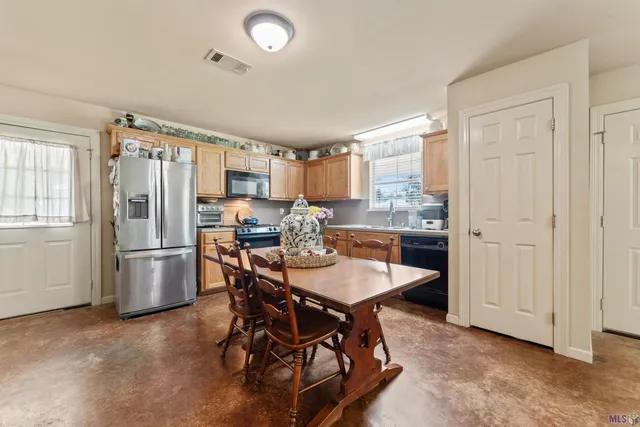 $899,000 | 7953 Pipes Lane, Ethel, LA 70730