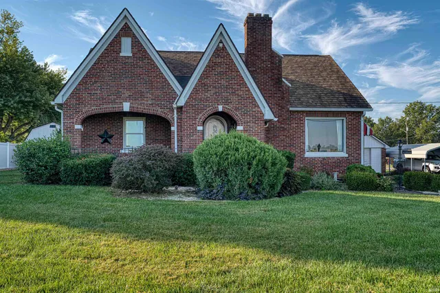 $229,900 | 603 East Park Street, Fort Branch, IN 47648