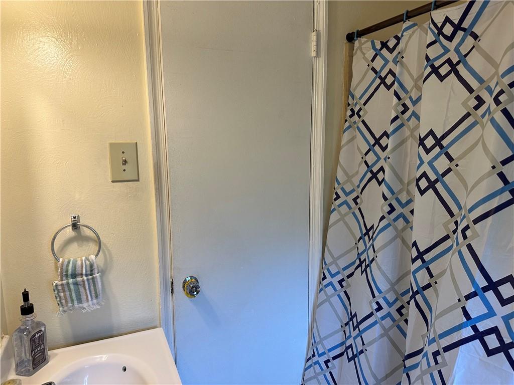 449 Hochberg Road Pittsburgh, PA 15235 - Photo 19 of 27 Gallery Image 19