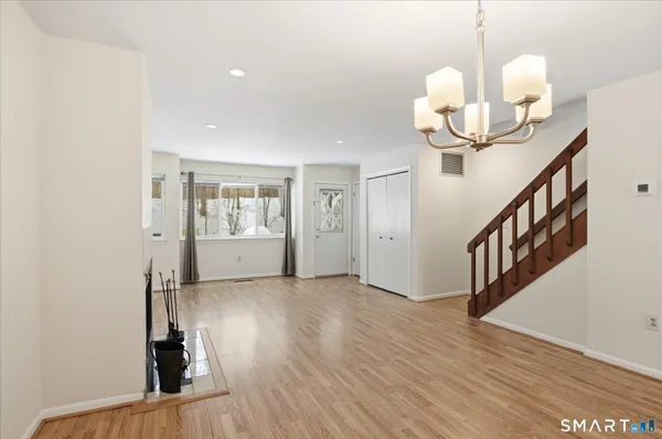 $2,200 | 83 Hilltop Drive, Unit 83, Simsbury, CT 06089