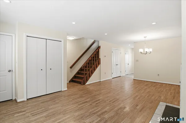 $2,200 | 83 Hilltop Drive, Unit 83, Simsbury, CT 06089