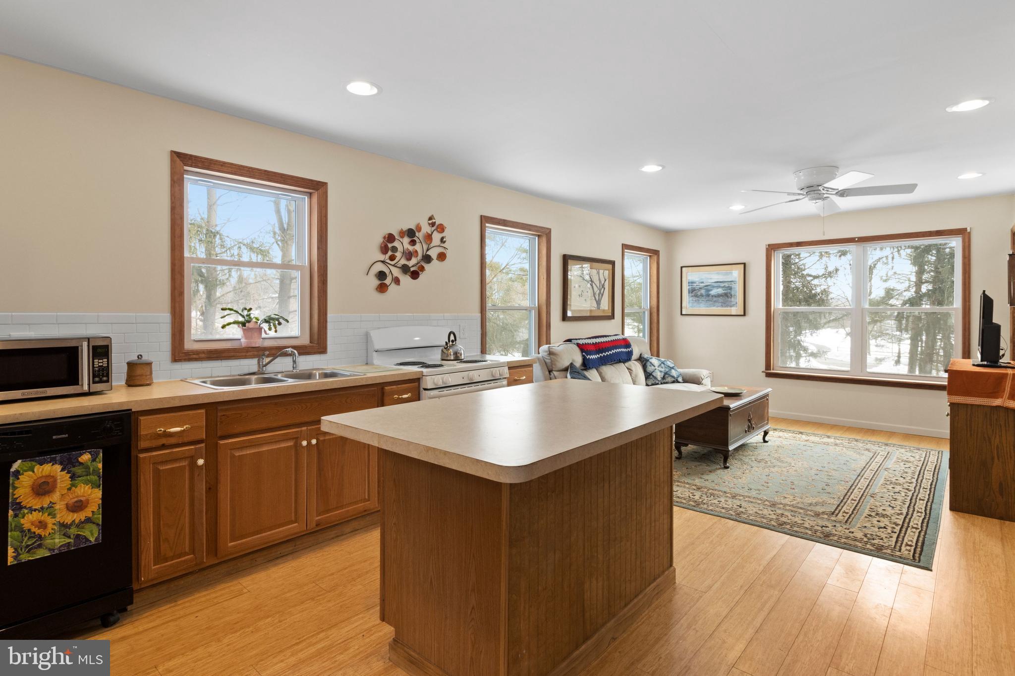 4590 New Hope Road New Hope, PA 18938 - Photo 31 of 47 Great room in the addition to this spacious home!