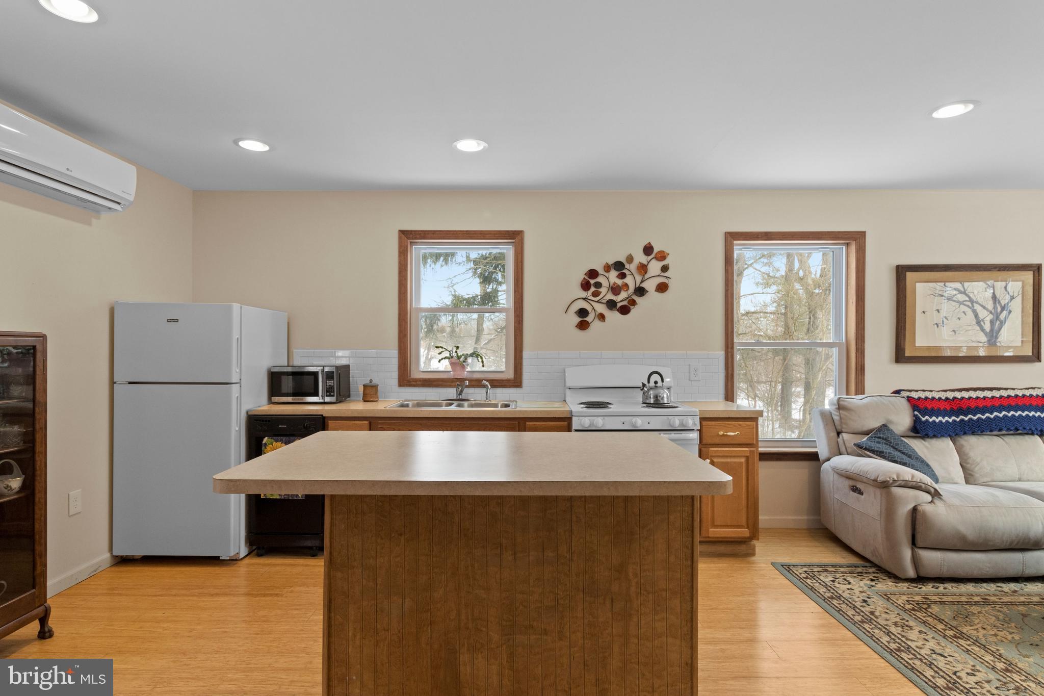 4590 New Hope Road New Hope, PA 18938 - Photo 33 of 47 Great room with bamoo floors