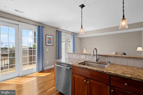 $759,000 | 203 Captains Way, Philadelphia, PA 19146