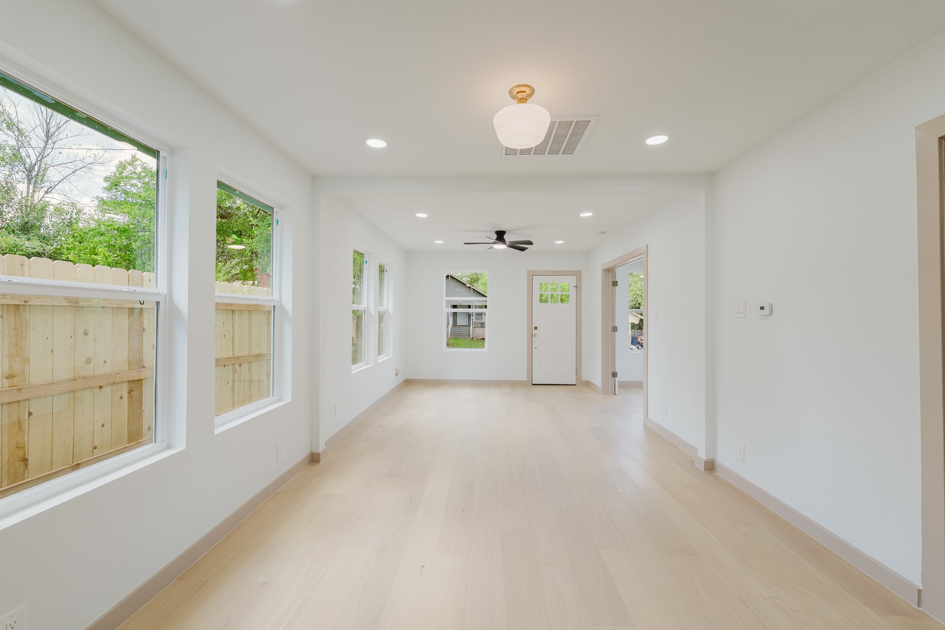1905 East 21st Street Austin, TX 78722 - Photo 6 of 27