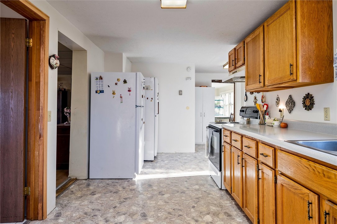 136 Hook Road Farmington, NY 14425 - Photo 14 of 50