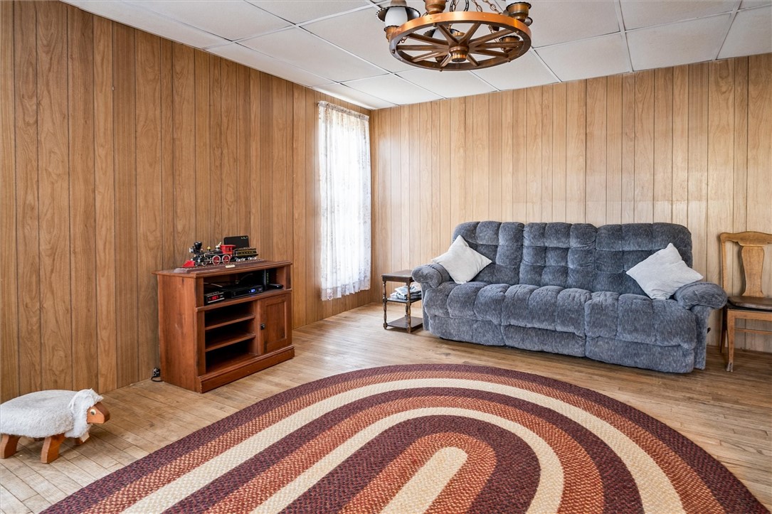 136 Hook Road Farmington, NY 14425 - Photo 7 of 50