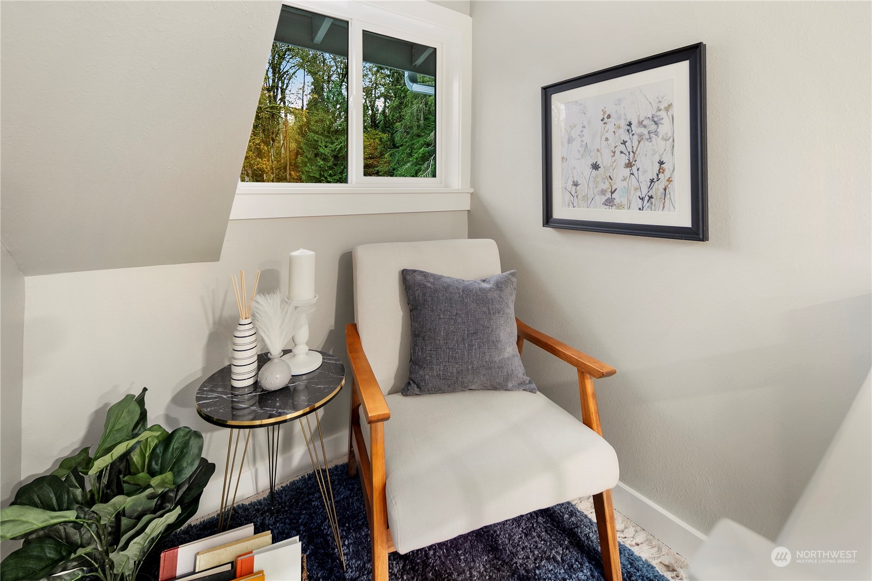 18847 Southeast Lake Youngs Road Renton, WA 98058 - Photo 23 of 38 a view of a dining room with furniture and window