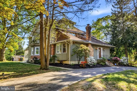 $699,000 | 267 West White Horse Pike, Berlin, NJ 08009