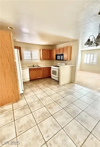 $1,700 | 6071 Sunken River Trail, Las Vegas, NV 89118