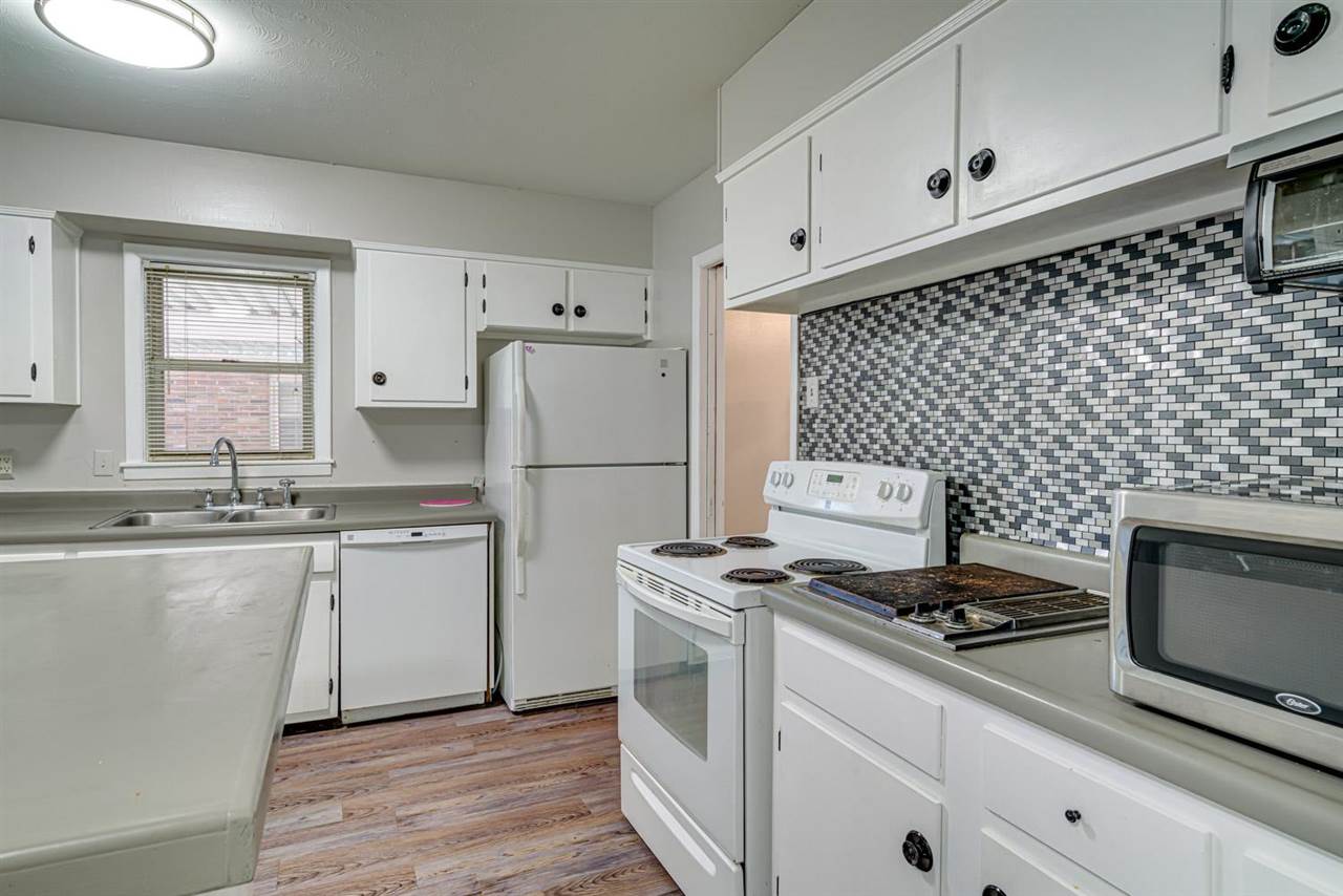 1660 Ivy Road Memphis, TN 38117 - Photo 6 of 20