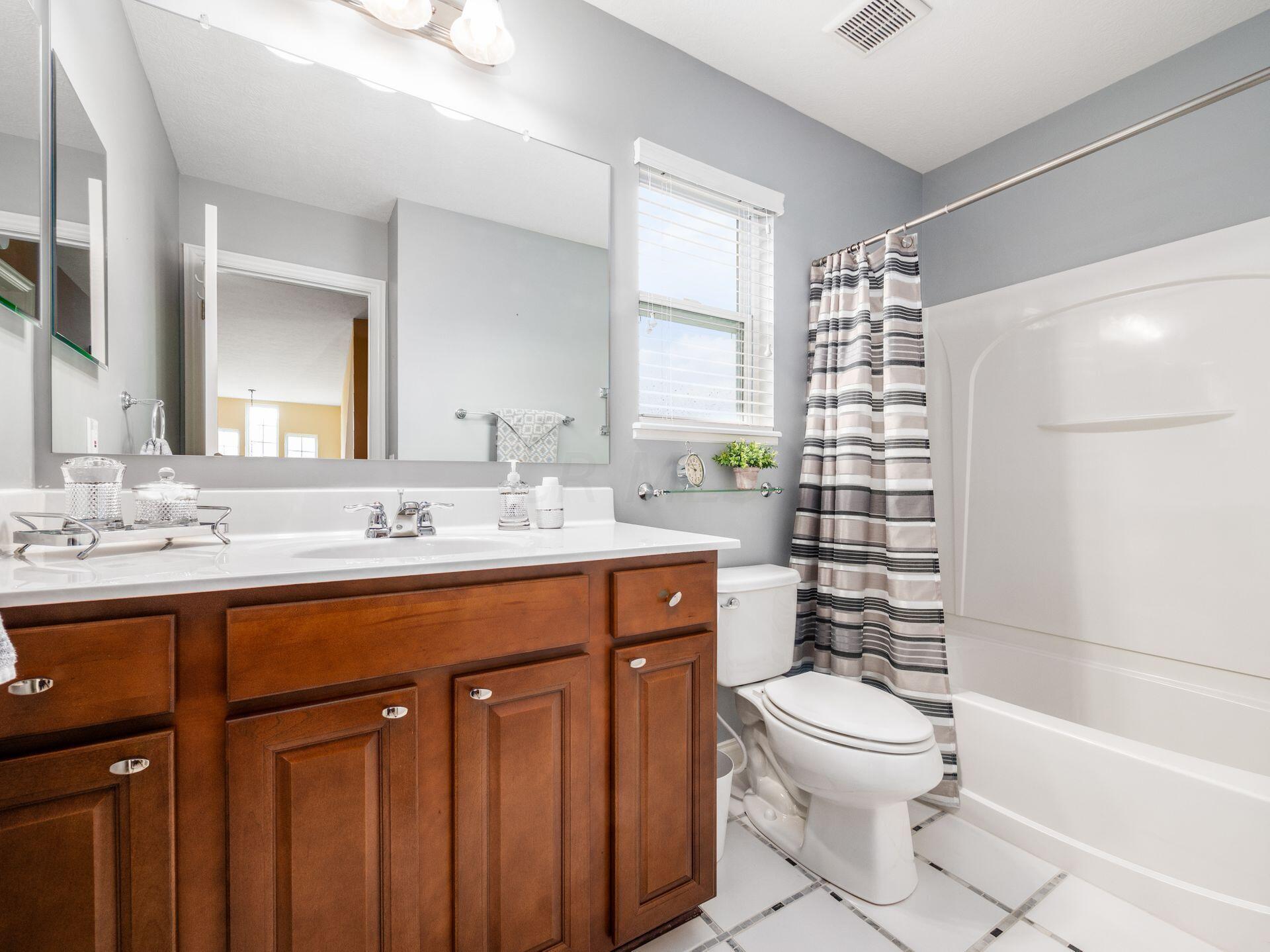 5682 Stearns Road Dublin, OH 43016 - Photo 21 of 30 bath