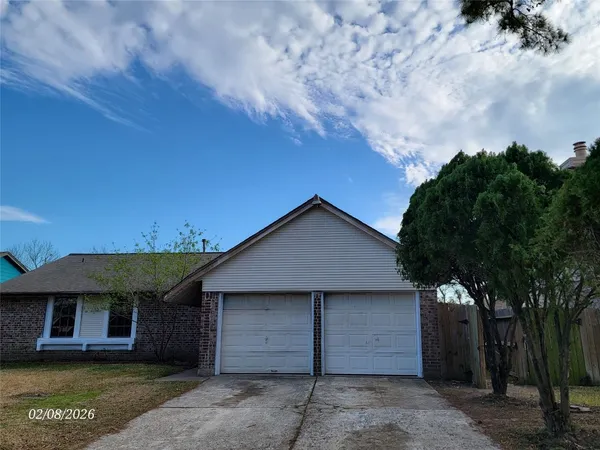 $2,100 | 11654 Woodbuck Trail, Houston, TX 77013