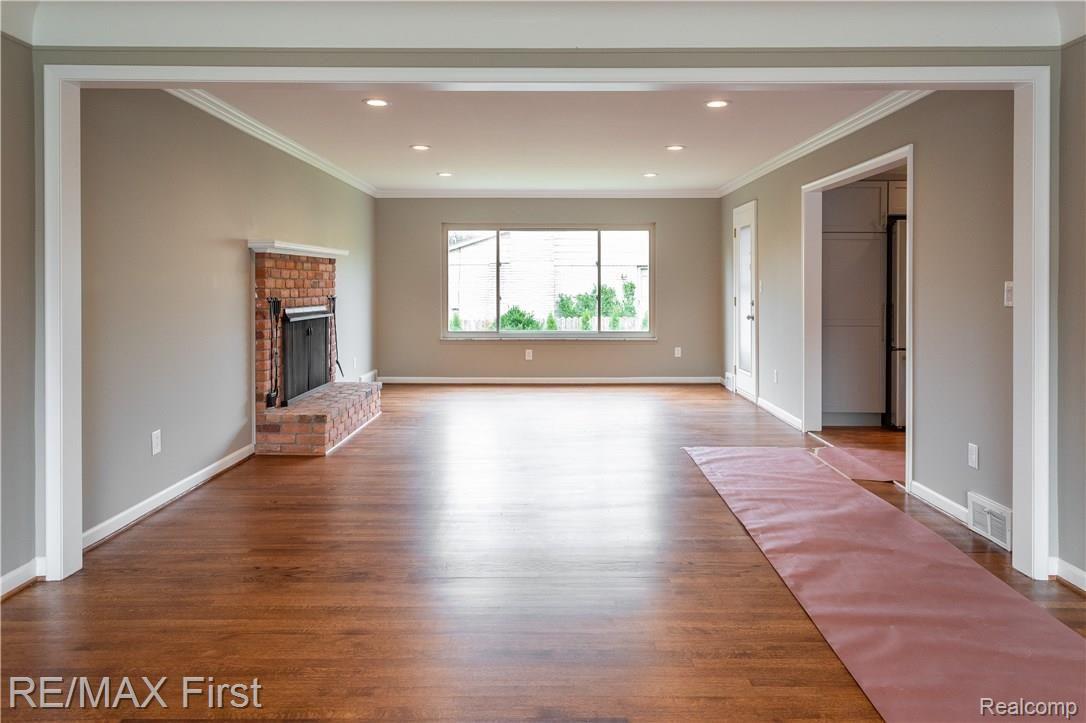 676 Canterbury Road Grosse Pointe, MI 48236 - Photo 13 of 34 A53I9731 (1).jpg
