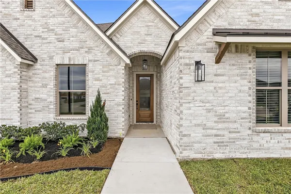 $419,700 | 2901 GOLDBERG Drive, Bryan, TX 77808