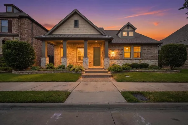 $550,000 | 1231 Autumn Mist Way, Arlington, TX 76005