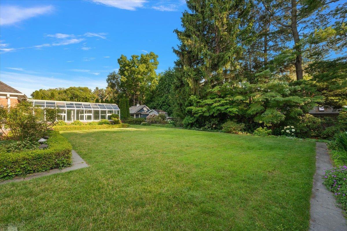 161 Lothrop Road Grosse Pointe, MI 48236 - Photo 80 of 95 50214152-0b8640a8-1c16-43f1-a5fe-28aa482bd101.JPG
