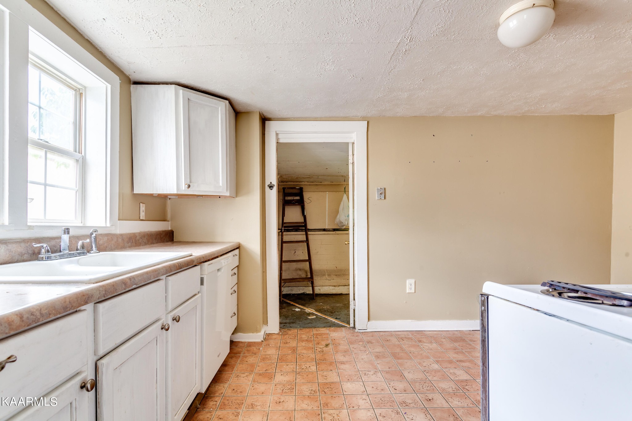 434 Eagle Bend Road Clinton, TN 37716 - Photo 13 of 25 Gallery Image 13