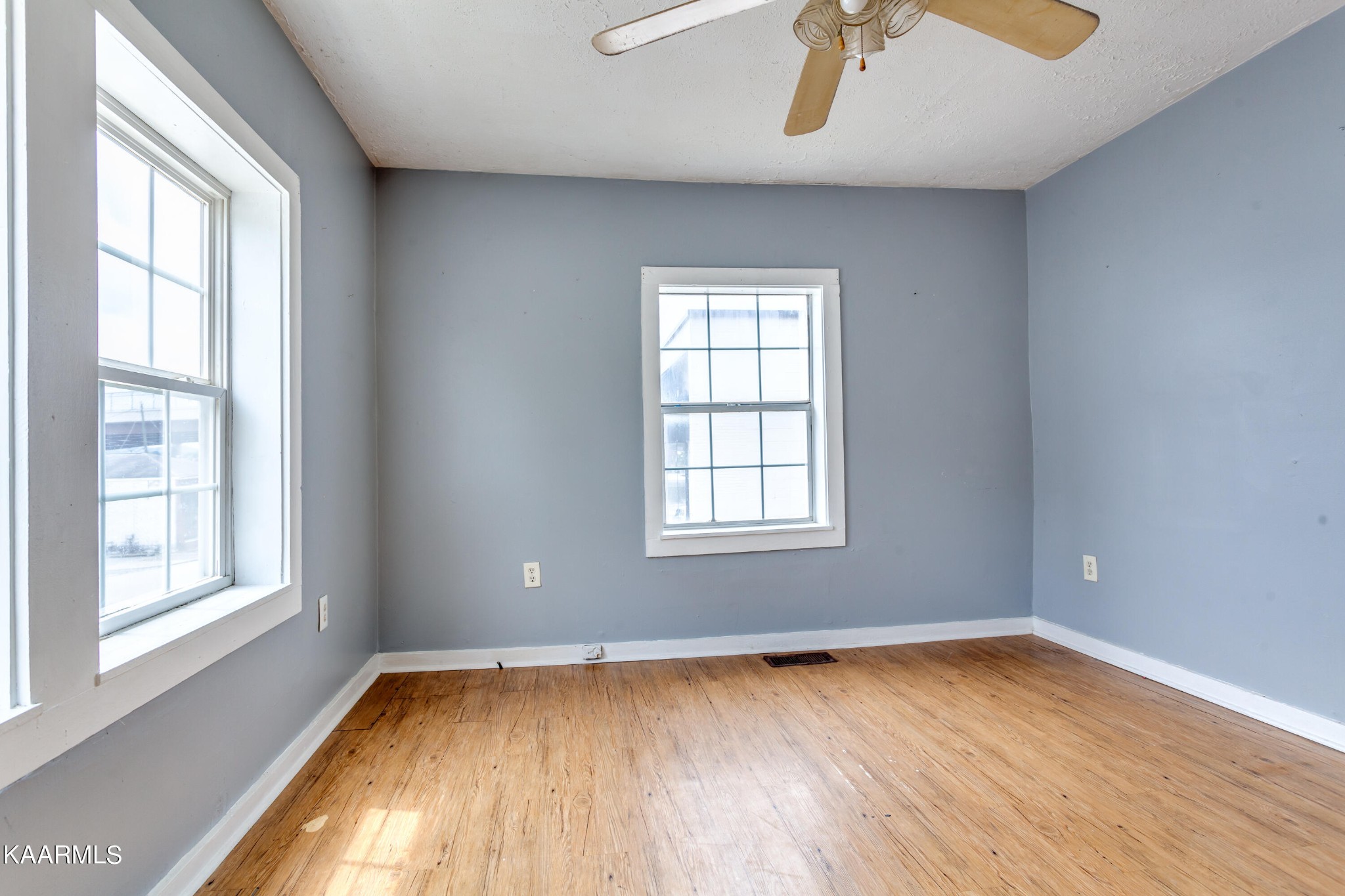 434 Eagle Bend Road Clinton, TN 37716 - Photo 7 of 25 Gallery Image 7