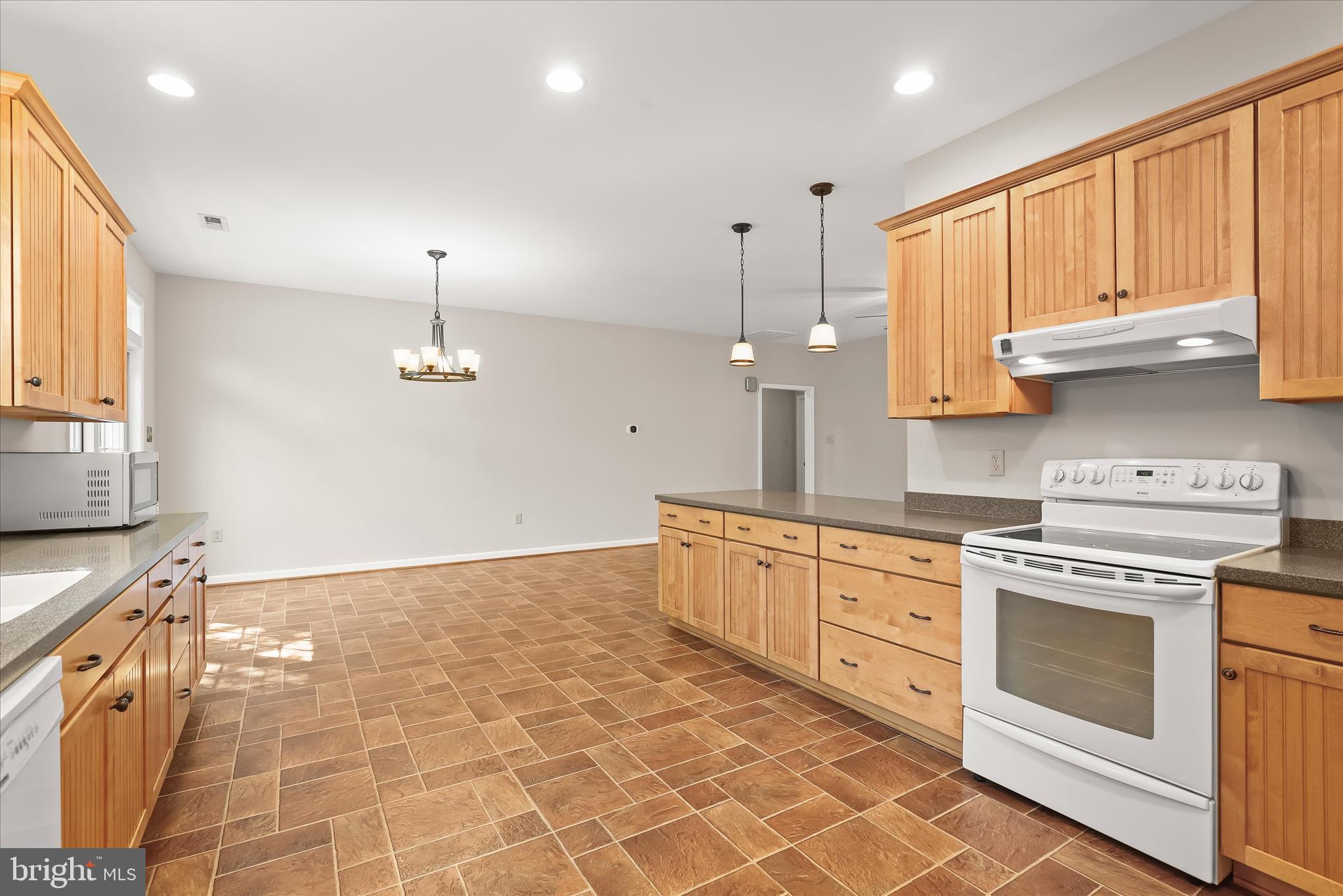 2616 Quebec School Road Middletown, MD 21769 - Photo 51 of 133 Eat-In Kitchen