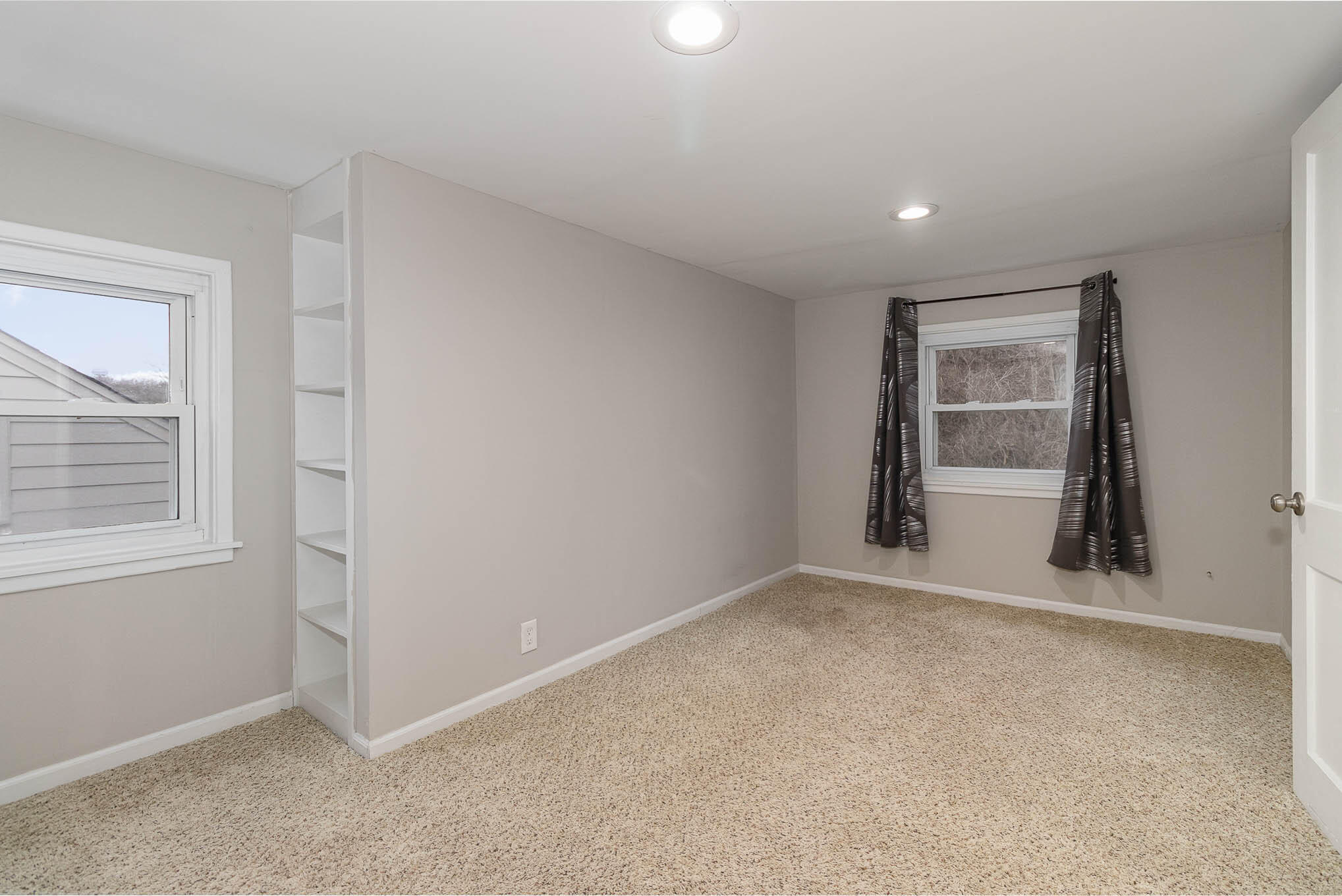 343 Riddle Place Newport, KY 41071 - Photo 14 of 28 Gallery Image 14