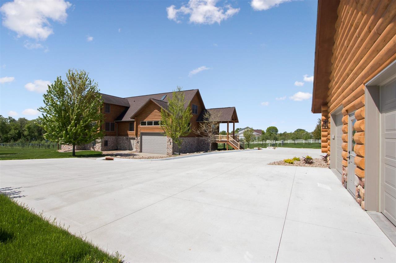 3995 Crestview Road Northeast Solon, IA 52333 - Photo 39 of 48 Gallery Image 39