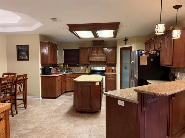 $285,000 | 1002 South Reforma Street, San Diego, TX 78384