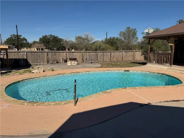 $285,000 | 1002 South Reforma Street, San Diego, TX 78384