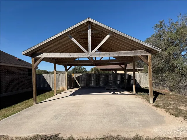 $285,000 | 1002 South Reforma Street, San Diego, TX 78384