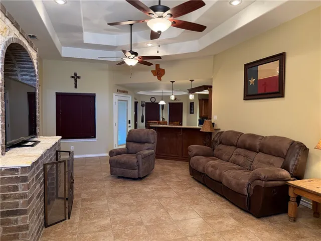 $285,000 | 1002 South Reforma Street, San Diego, TX 78384