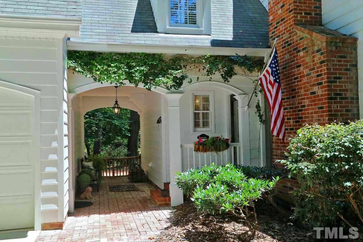 10004 Sycamore Road Raleigh, NC 27613 - Photo 2 of 25