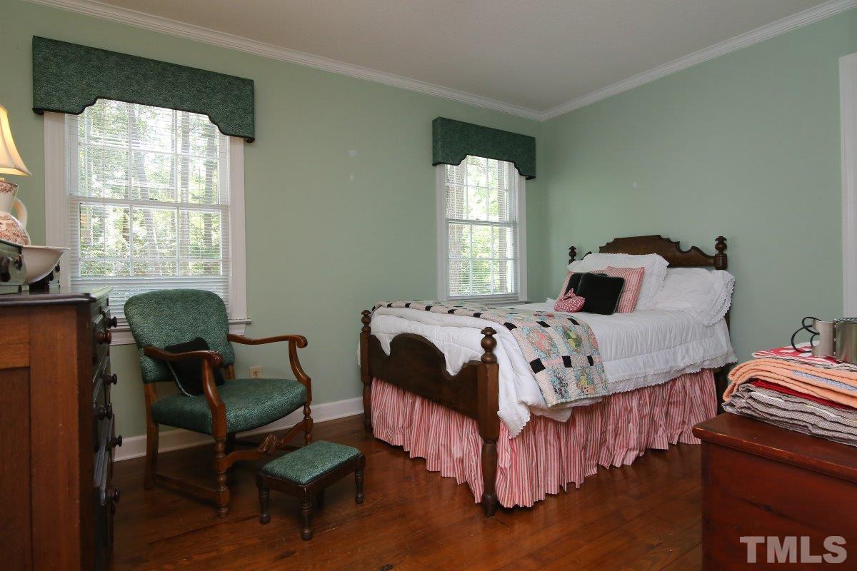 10004 Sycamore Road Raleigh, NC 27613 - Photo 18 of 25